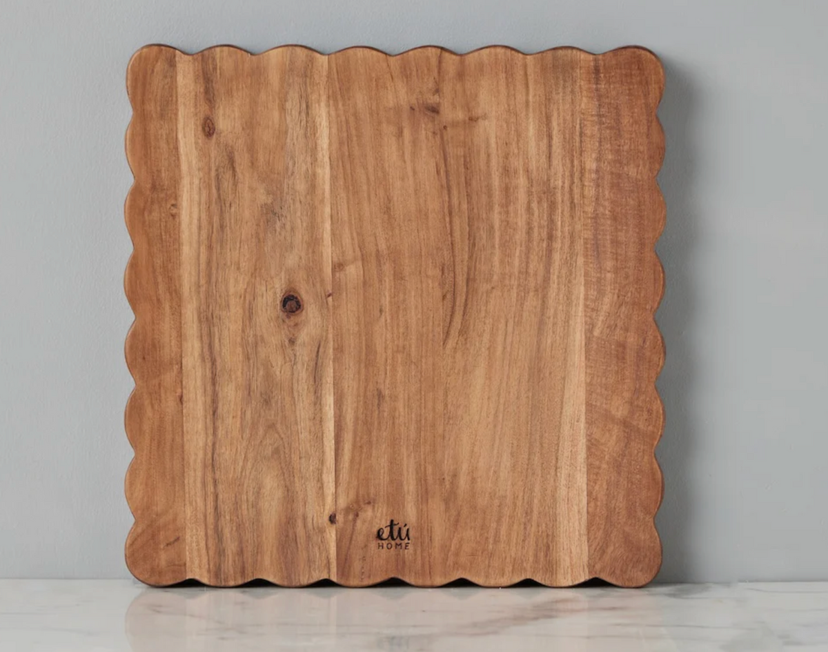 Square Scalloped Cutting Board