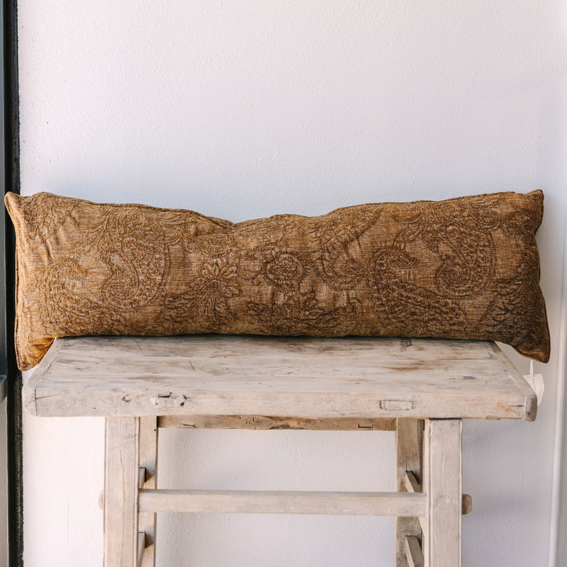 Savery Pillow