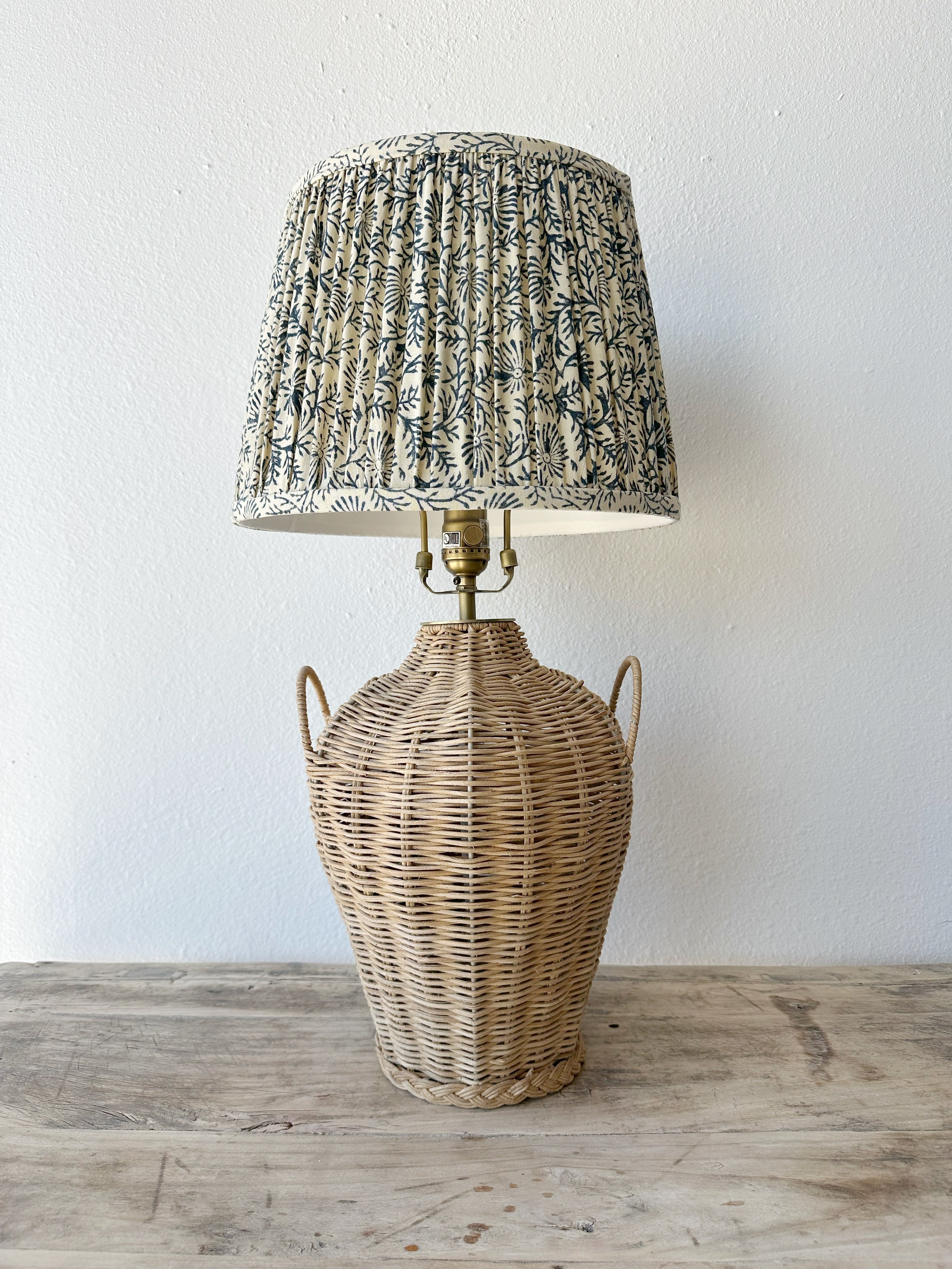 Upholstered Lamp in Spray