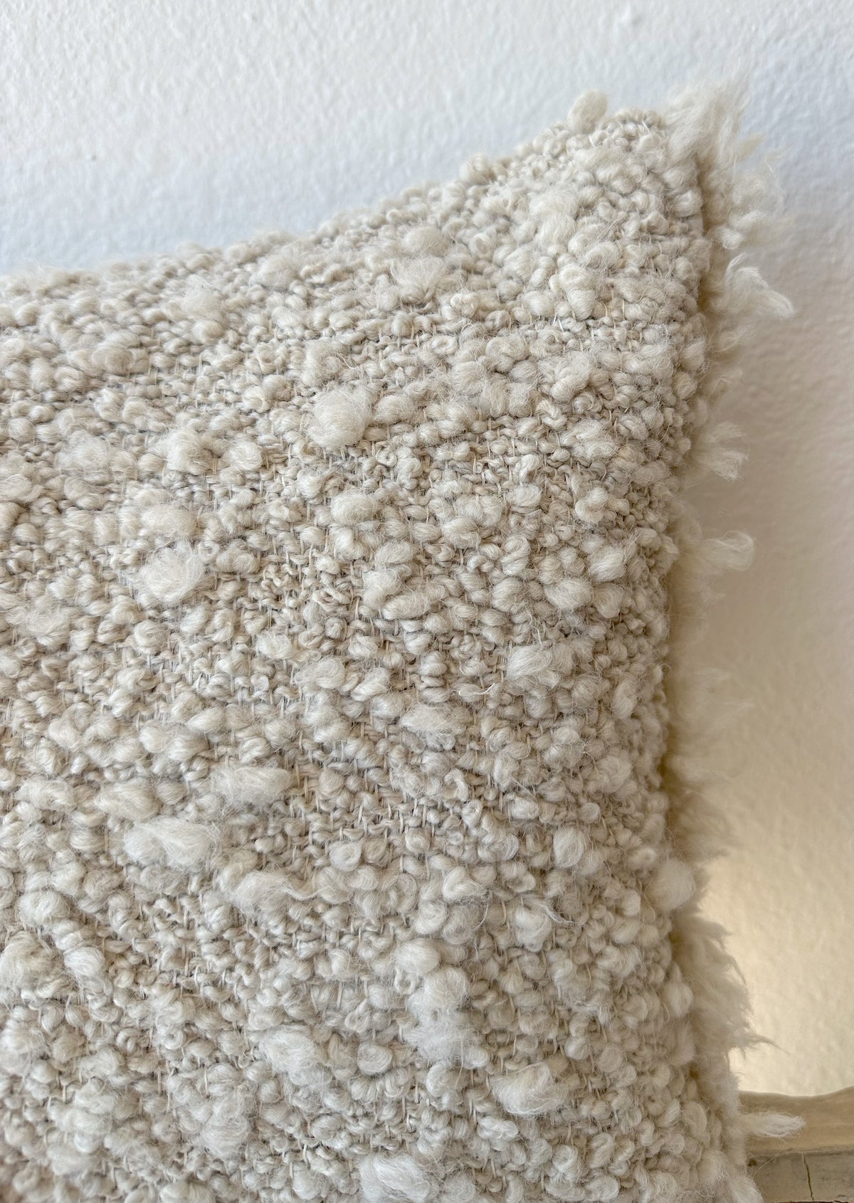 Kusama Boucle Natural 12x20