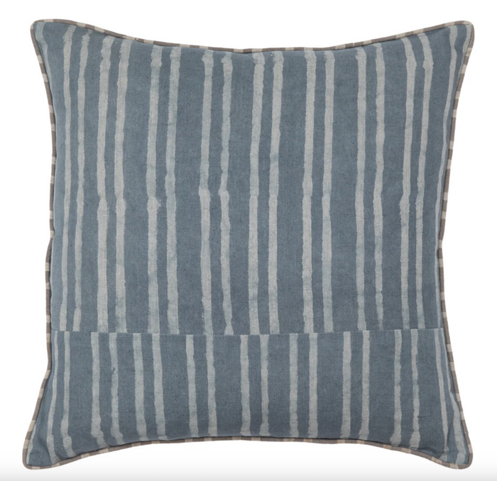 Noora Pillow