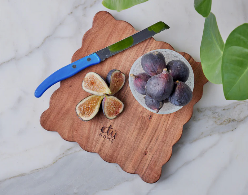 Small Square Scalloped Cutting Board with Spreader
